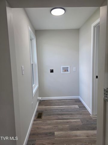 305 Johnston Avenue, Bristol, TN 37620