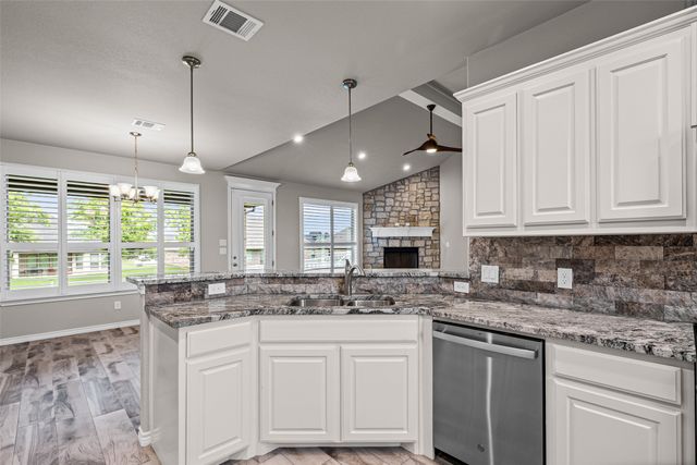 6620 Pinehurst Drive, Granbury, TX 76049