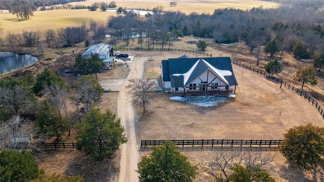 1205 Northshore Lane, Valley View, TX 76272