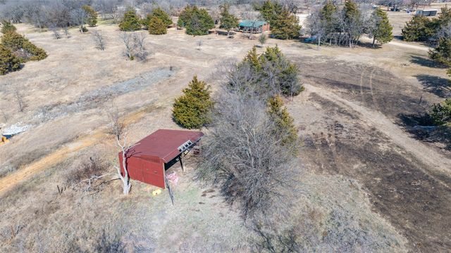 1205 Northshore Lane, Valley View, TX 76272