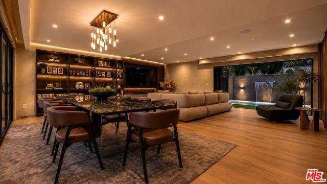 8721 Sunset Plaza Terrace, West Hollywood, CA 90069