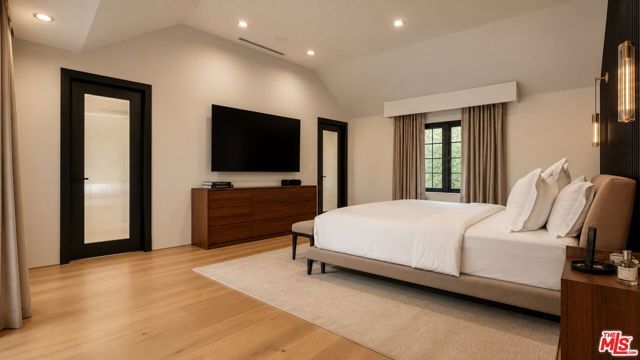 8721 Sunset Plaza Terrace, West Hollywood, CA 90069