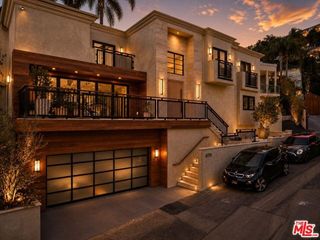 8721 Sunset Plaza Terrace, West Hollywood, CA 90069