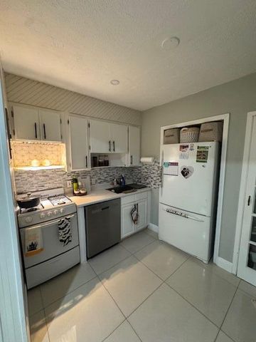 410 SW 7th Street Unit 1, Fort Lauderdale, FL 33315