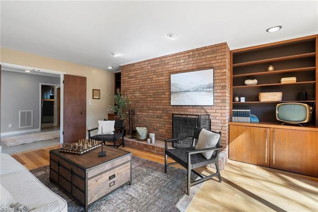 5313 Montevista Drive, Greensboro, NC 27407