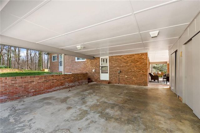 5313 Montevista Drive, Greensboro, NC 27407