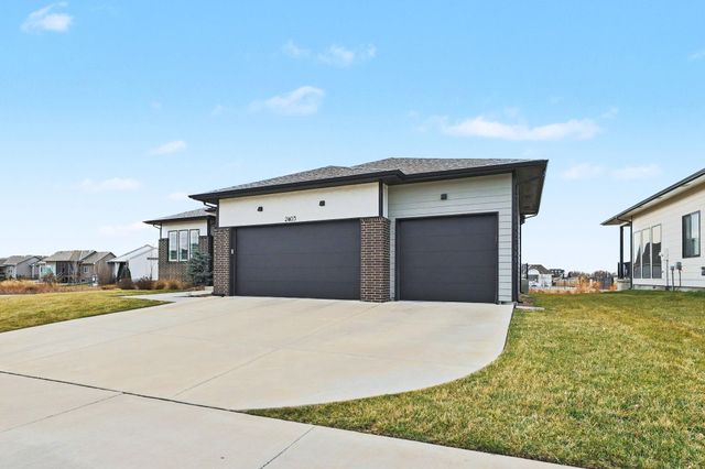 2403 N Bluestone St, Andover, KS 67002