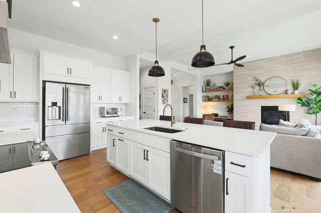 2403 N Bluestone St, Andover, KS 67002