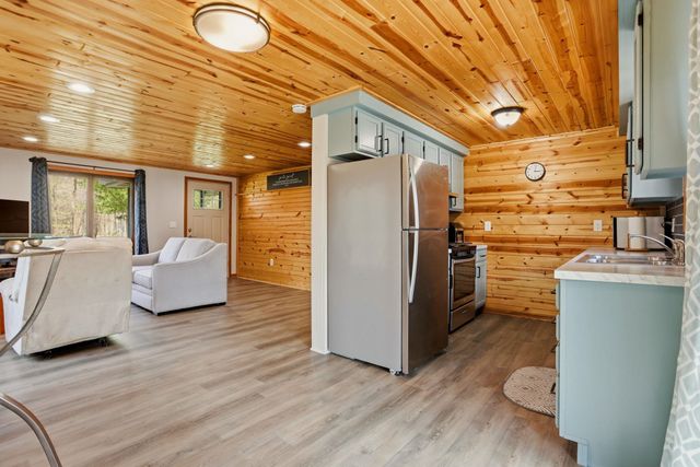 249 W Miller Road, Midland, MI 48640