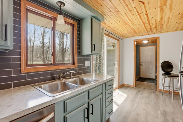 249 W Miller Road, Midland, MI 48640