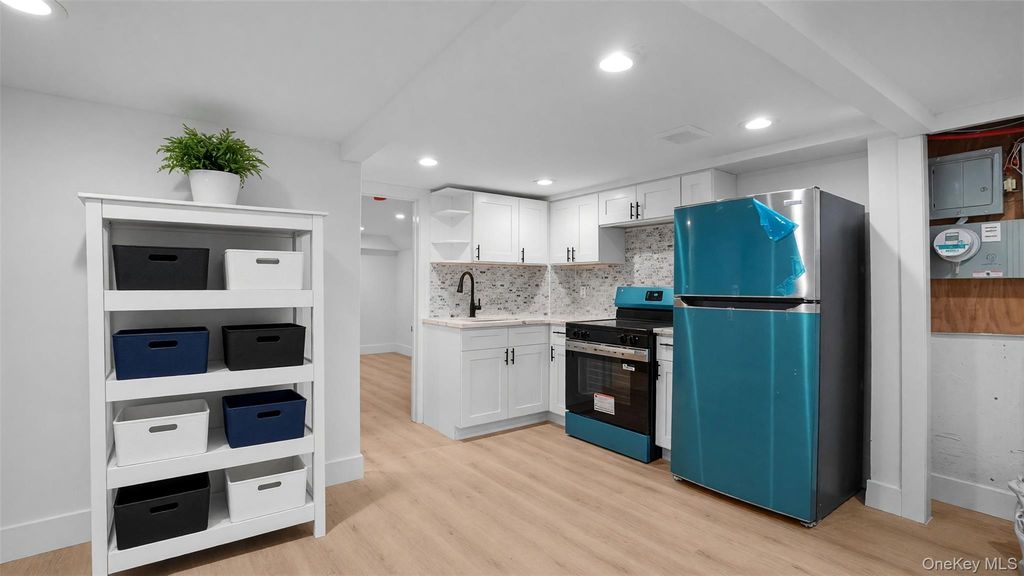 3343 Mickle Avenue, Bronx, NY 10469 — photo 4