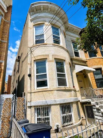 5805 69th Avenue, Ridgewood, NY 11385