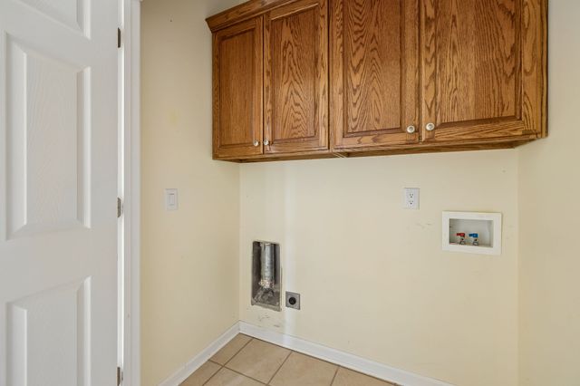 123 Shore Dr, White House, TN 37188