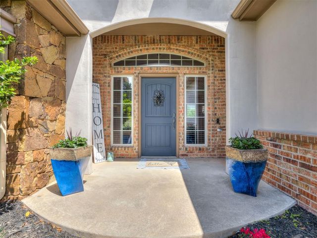 1317 Narrows Bridge Circle, Edmond, OK 73034