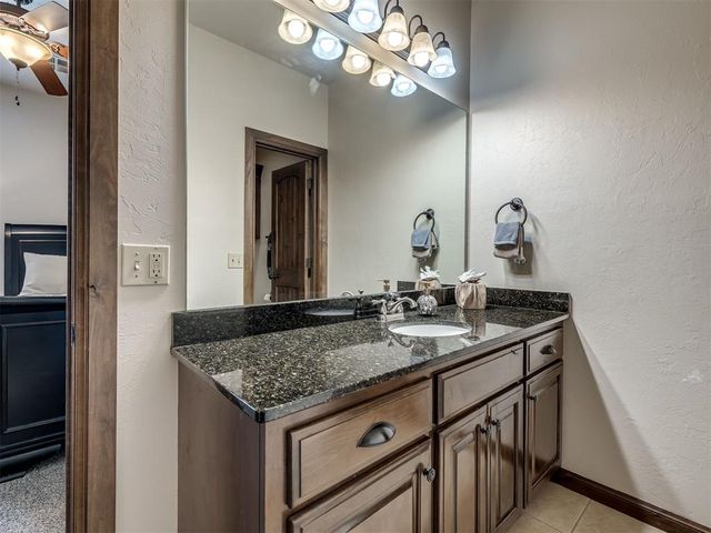 1317 Narrows Bridge Circle, Edmond, OK 73034