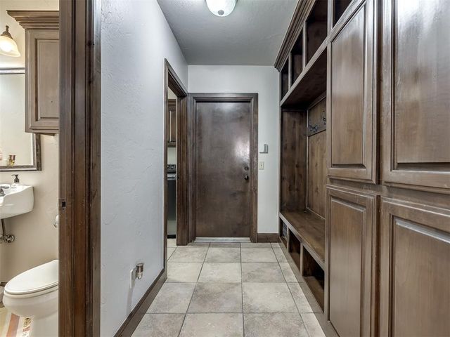 1317 Narrows Bridge Circle, Edmond, OK 73034