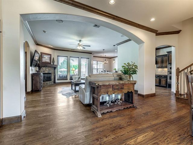 1317 Narrows Bridge Circle, Edmond, OK 73034