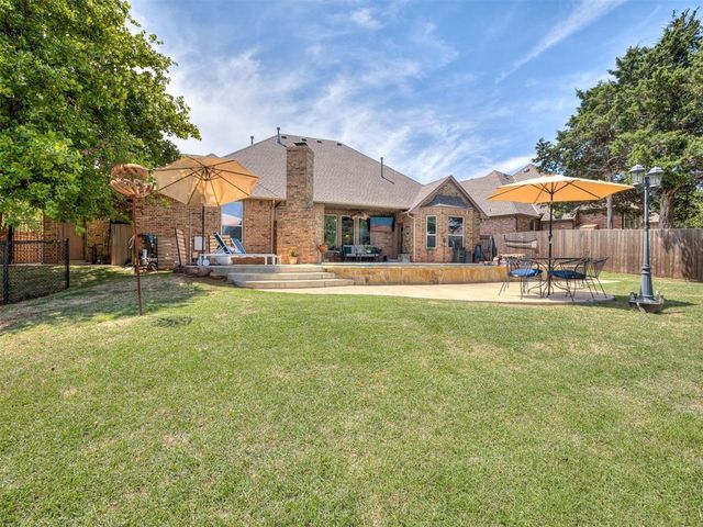 1317 Narrows Bridge Circle, Edmond, OK 73034