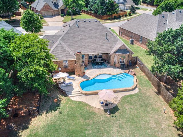 1317 Narrows Bridge Circle, Edmond, OK 73034