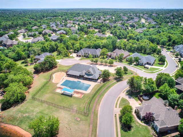 1317 Narrows Bridge Circle, Edmond, OK 73034