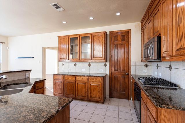 413 Brookmere Lane, Murphy, TX 75094