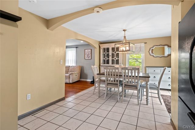 2826 County Route 57, Volney, NY 13069
