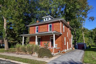 47 E COLLEGE AVE, Elizabethtown, PA 17022