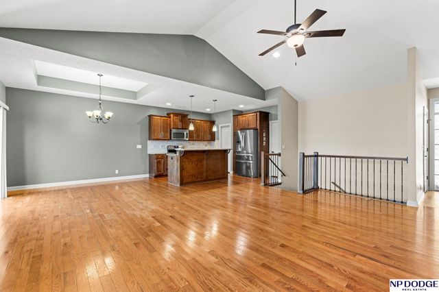 2841 Valley Stream Drive, Lincoln, NE 68516