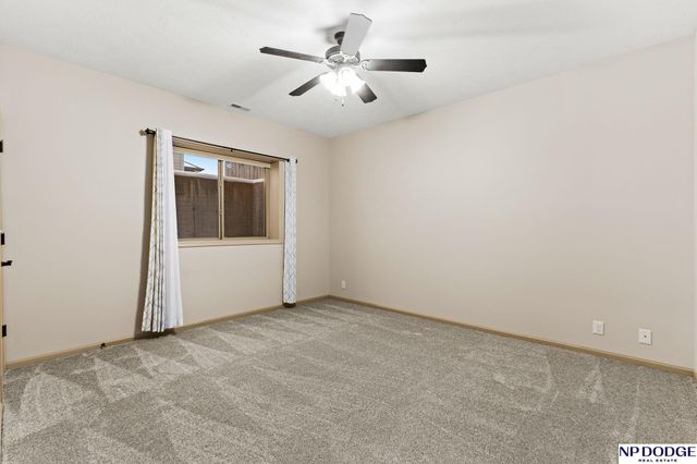 2841 Valley Stream Drive, Lincoln, NE 68516