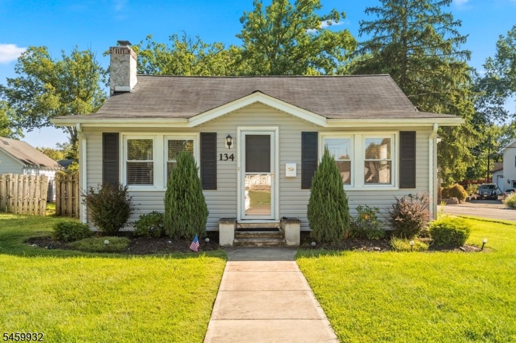 134 Minnehaha Blvd, Parsippany-troy Hills Twp., NJ 07034