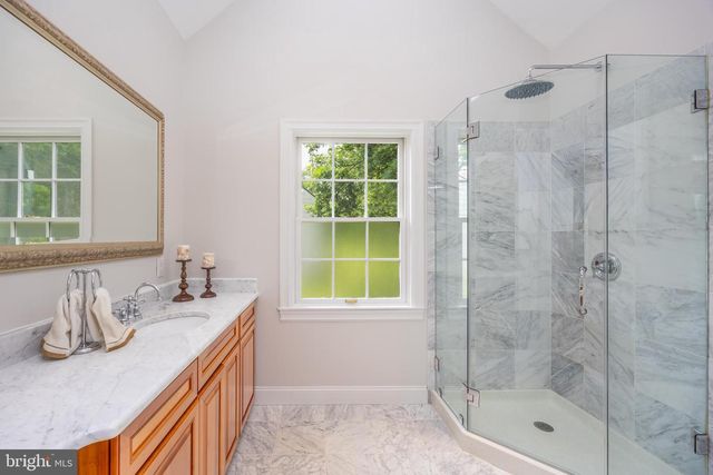107 E MILL RD, Flourtown, PA 19031