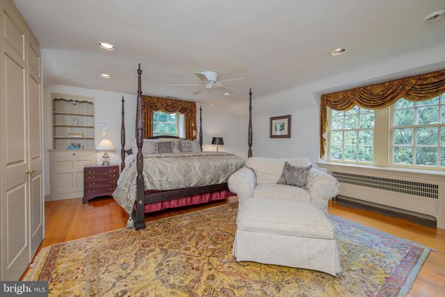 107 E MILL RD, Flourtown, PA 19031