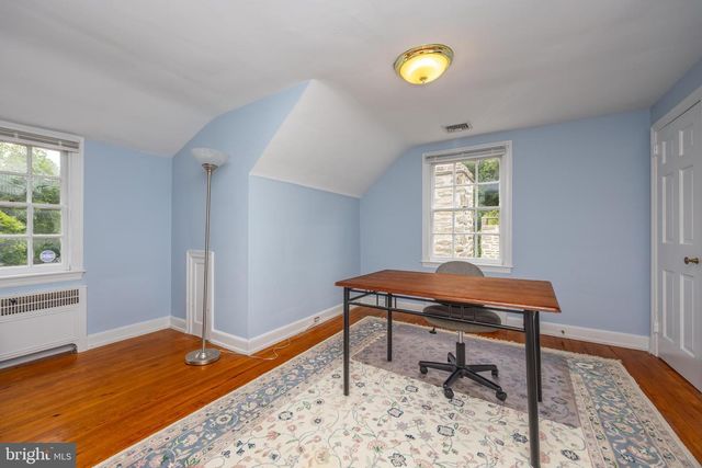 107 E MILL RD, Flourtown, PA 19031