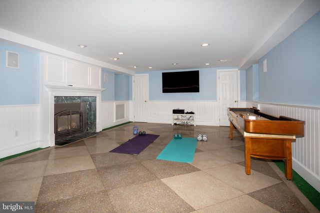 107 E MILL RD, Flourtown, PA 19031