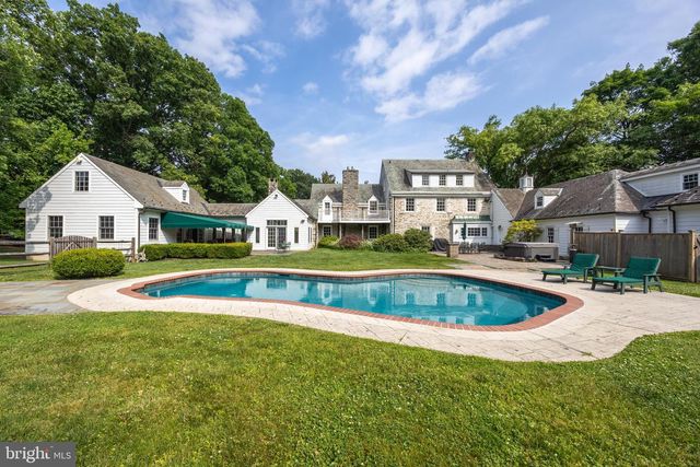 107 E MILL RD, Flourtown, PA 19031