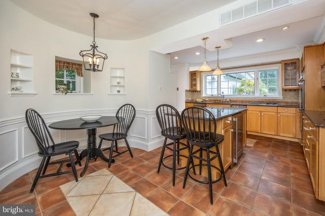 107 E MILL RD, Flourtown, PA 19031