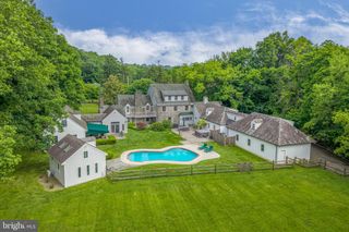 107 E MILL RD, Flourtown, PA 19031