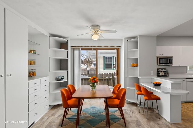 317 Snelling Avenue S, Saint Paul, MN 55105