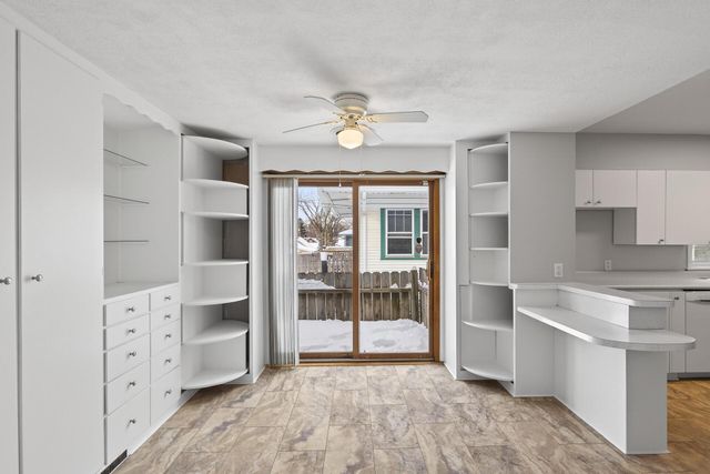 317 Snelling Avenue S, Saint Paul, MN 55105