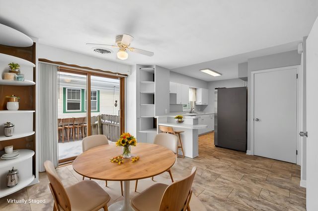 317 Snelling Avenue S, Saint Paul, MN 55105