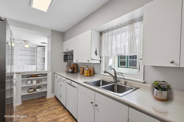 317 Snelling Avenue S, Saint Paul, MN 55105