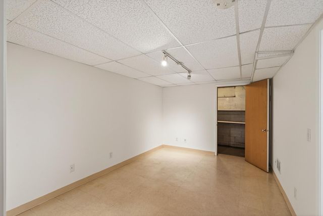 317 Snelling Avenue S, Saint Paul, MN 55105