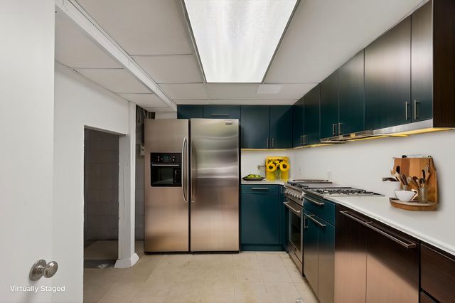 317 Snelling Avenue S, Saint Paul, MN 55105