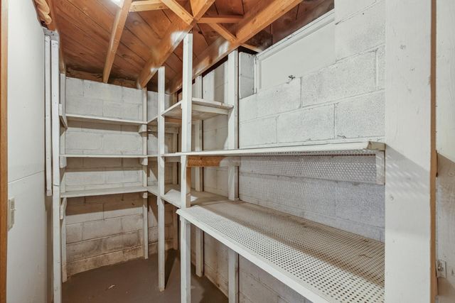 317 Snelling Avenue S, Saint Paul, MN 55105