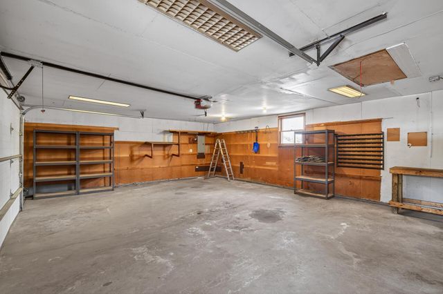 317 Snelling Avenue S, Saint Paul, MN 55105