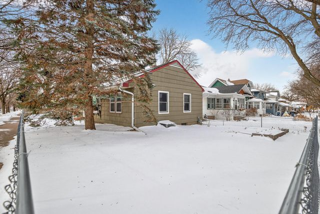 317 Snelling Avenue S, Saint Paul, MN 55105