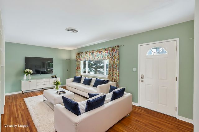 317 Snelling Avenue S, Saint Paul, MN 55105