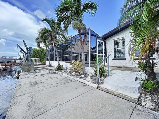 5040 GLENN DRIVE, New Port Richey, FL 34652