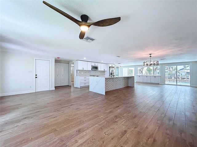 5040 GLENN DRIVE, New Port Richey, FL 34652