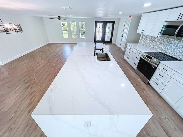 5040 GLENN DRIVE, New Port Richey, FL 34652